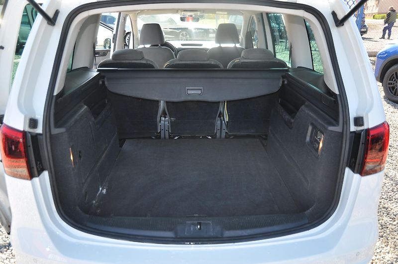 Seat Alhambra 2.0TDi 110kW ECOMOTIVE - fotka 8 z 14