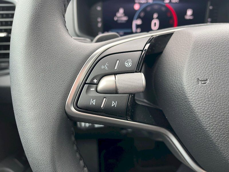 Škoda Karoq (2024) Top Selection 2.0 TDI 110 kW 4 - fotka 34 z 34
