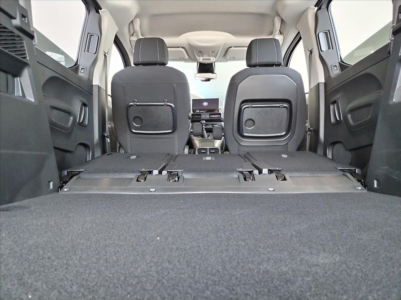 Toyota ProAce City Verso (2026) 1.5 DIESEL 6MT  FAMILY 5S LONG - fotka 18 z 18