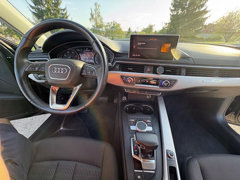 Audi A4 (2019) - fotka 11 z 17