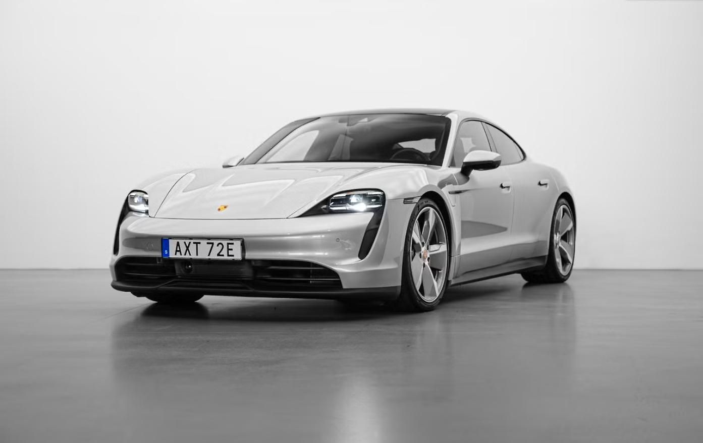 Porsche Taycan DD Base Vzd. odpružení Pano. 