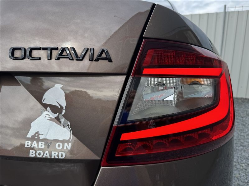 Škoda Octavia 2,0 TDI 110kW L&K ACC původ ČR - fotka 16 z 50