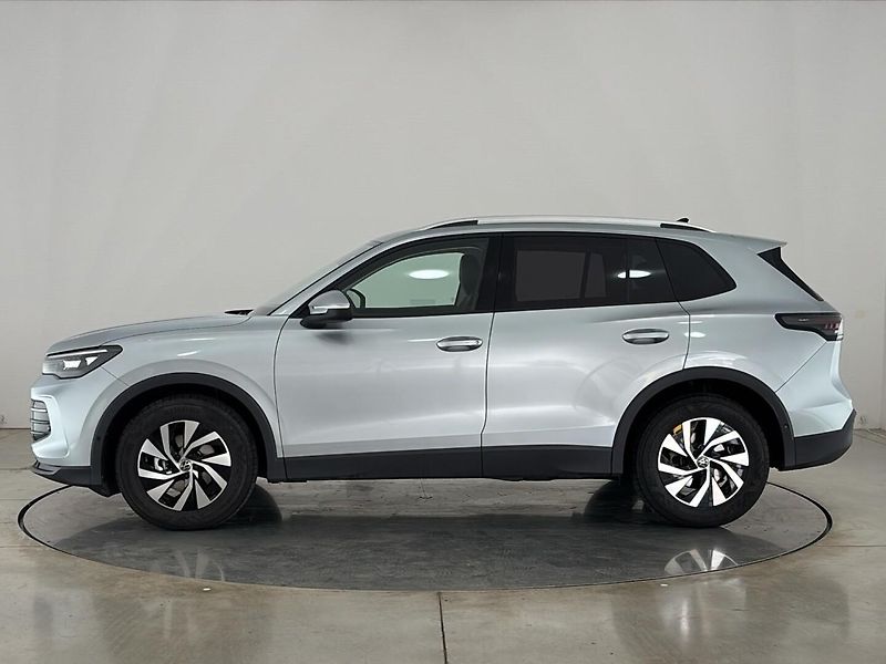 Volkswagen Tiguan People DSG - fotka 3 z 31