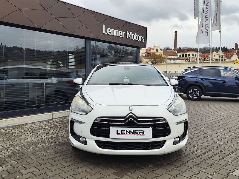 Citroën DS5 2.0 HDI/120kW hybrid4 Panorama - fotka 2 z 32