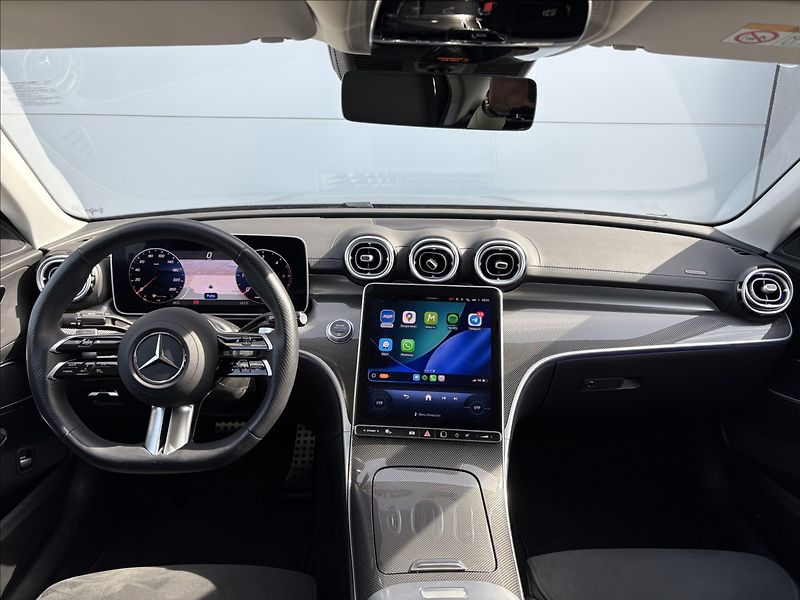 Mercedes-Benz Třídy C 2,0 220d 147 KW AMG 4 MATIC CZ - fotka 7 z 32
