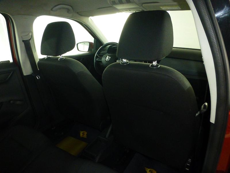 Škoda Fabia (2017) 1,2TSI-66KW**KLIMATIZACE - fotka 21 z 23