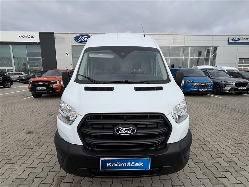 Ford Transit 2,0 EcoBlue 121kW L4 DPH - fotka 8 z 43