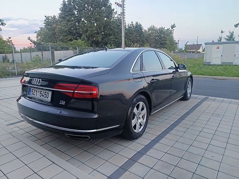 Audi A8 (2014) - fotka 16 z 59