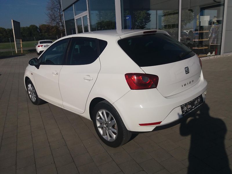 Seat Ibiza 1.2TSi,63kW,ESP,DIG.KLIM, - fotka 6 z 17