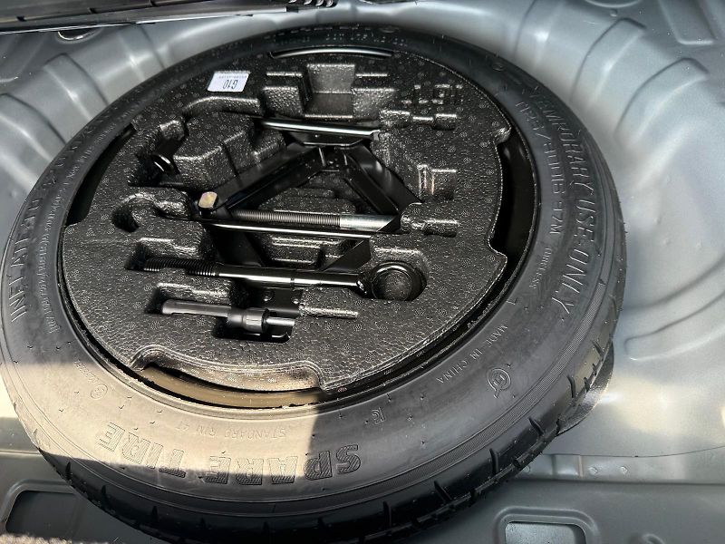Kia Ceed 1.5 T-GDi 7DCT TOP - fotka 25 z 27