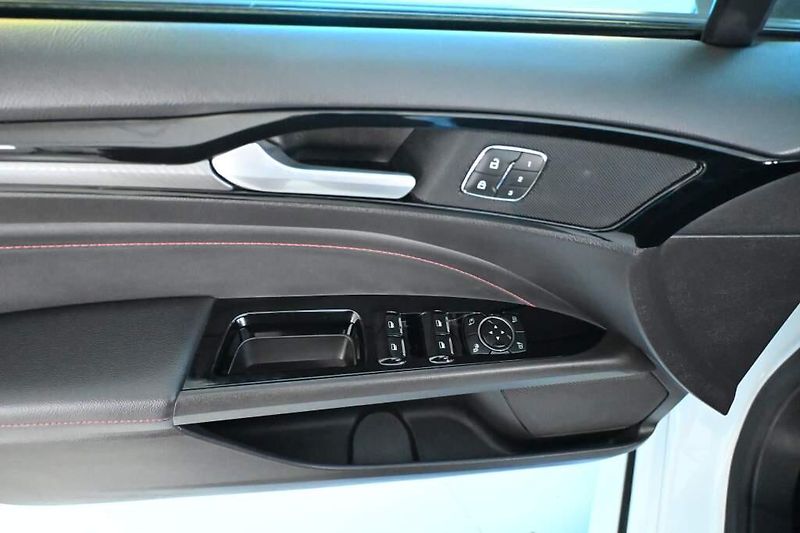 Ford Mondeo (2022) 2.0 ST-LINE LED SONY ACC Tažné - fotka 15 z 43