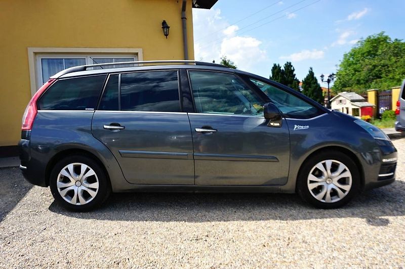 Citroën C4 Picasso (2012) EXCLUSIVE 2,0 HDI 120 kW - fotka 3 z 38
