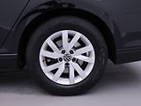 Volkswagen Passat 2,0 TDI 110kW DSG Matrix DPH - náhled 32