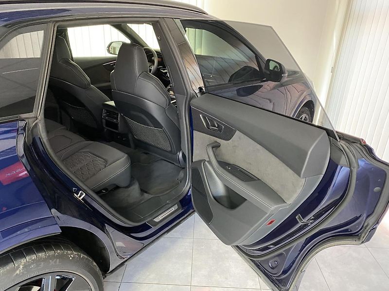 Audi RS Q8 ČR,1.MAJITEL,ZÁRUKA - fotka 20 z 33
