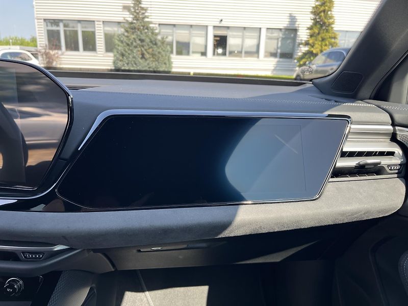 Audi A5 (2025) Avant TDI quattro 150kW STR - fotka 24 z 29