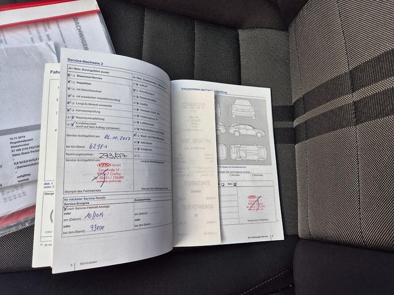 Volkswagen Golf (2014) 1.6TDI Serviska,TOP STAV - fotka 28 z 30