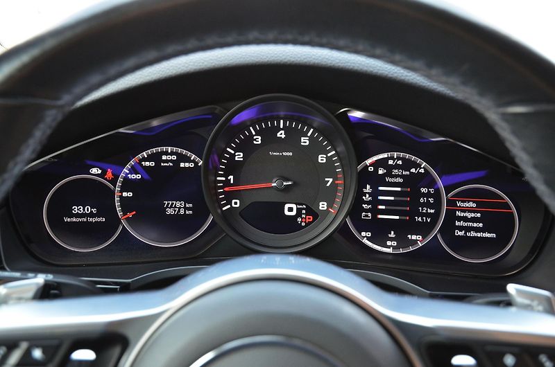 Porsche Cayenne (2022) // REZERVOVÁNO // - fotka 27 z 45