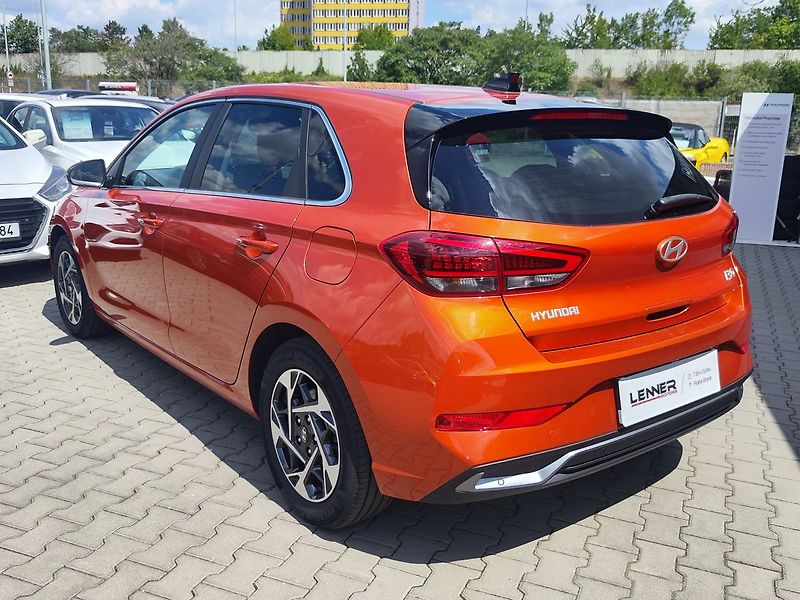 Hyundai i30 1.0 T-GDI/73kW Style DCT - fotka 7 z 37