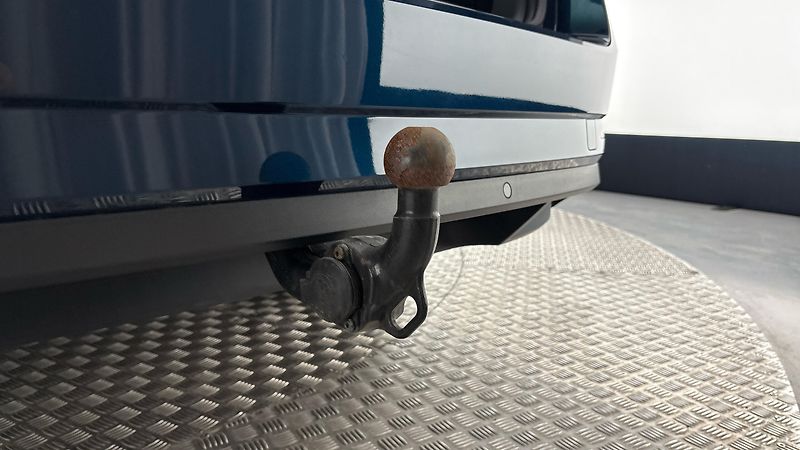 Škoda Superb 2.0 TDI DSG 4x4 Style Combi - fotka 31 z 31