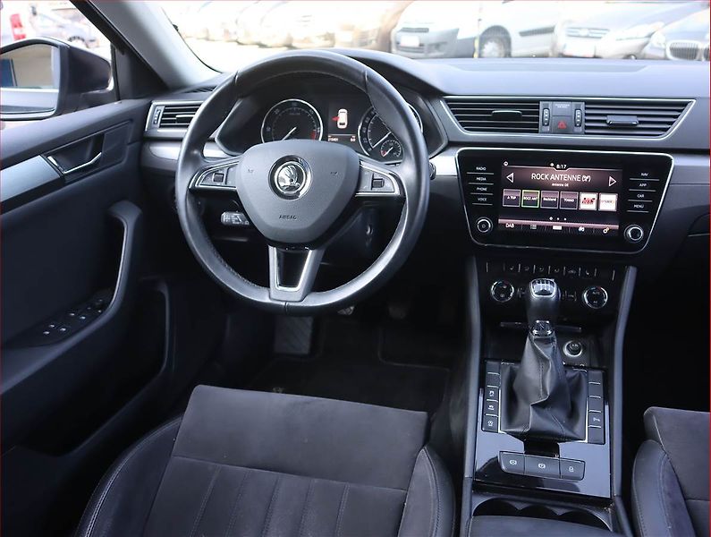 Škoda Superb (2017) 2.0 TDI, Serv.kniha, Kůže - fotka 7 z 19