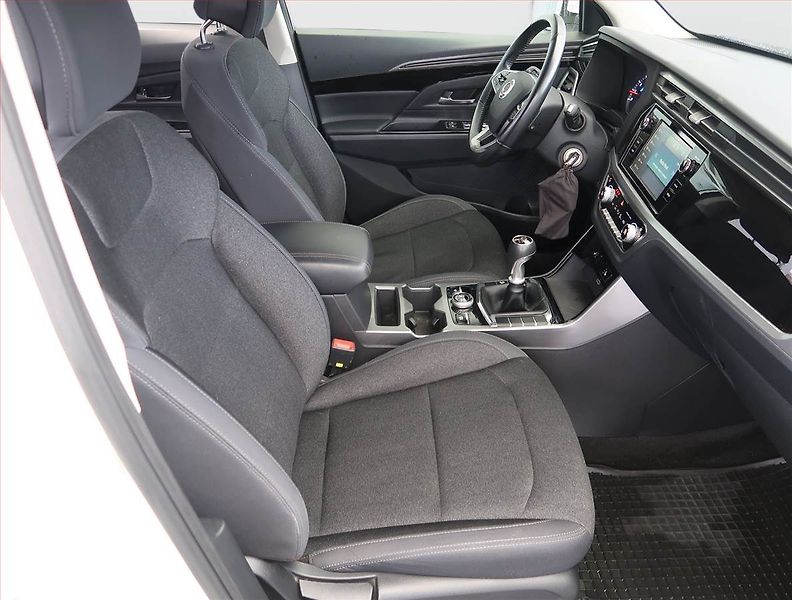 SsangYong Korando (2020) Style 1.5 T-GDI, 4X4 - fotka 9 z 18