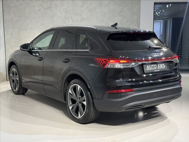 Audi Q4 e-tron 150kW Sport LED Kamera HUD - fotka 10 z 48