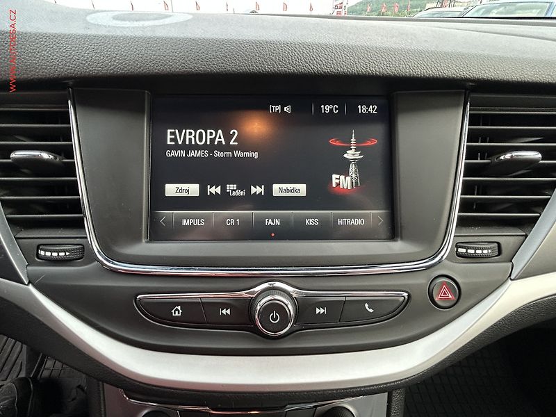 Opel Astra (2017) 1.6CDTI, ČR, servis.kniha - fotka 14 z 14