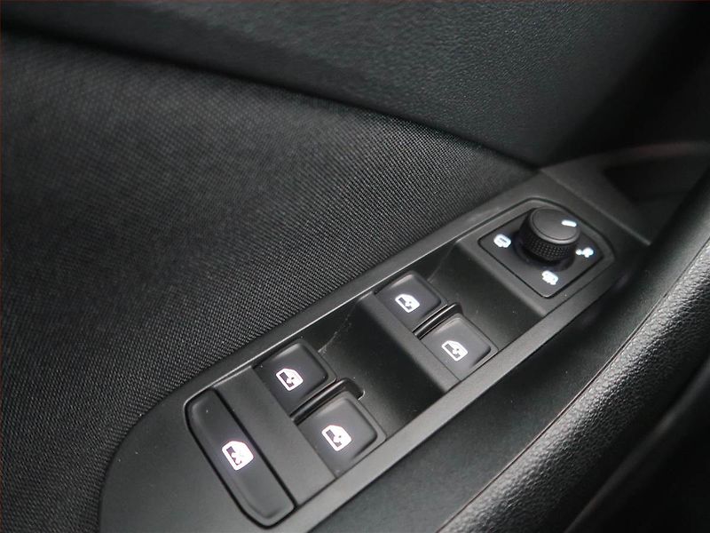 Škoda Scala (2022) Monte Carlo 1.0 TSI, Automat - fotka 22 z 28