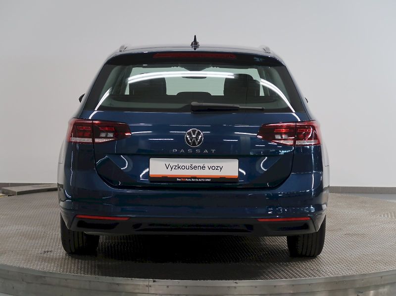 Volkswagen Passat (2024) BUSINESS 1.5TSI EVO DSG - fotka 9 z 36