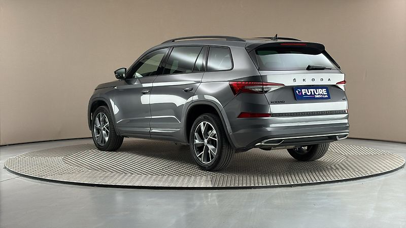 Škoda Kodiaq 2.0 TDI DSG 4x4 Sportline Excl - fotka 2 z 32