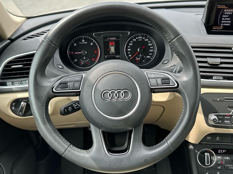 Audi Q3 2,0 TDI Quattro automat - fotka 16 z 23