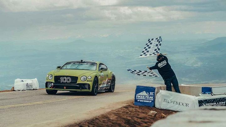 Bentley na závodech Pikes Peak