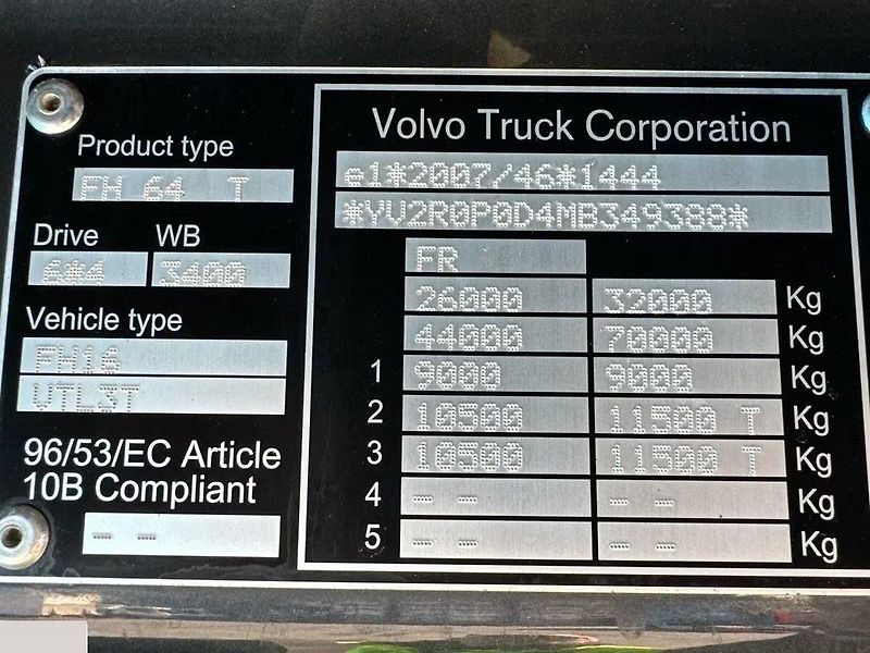 Volvo FH (2021) 750 6x4 tahač 70t EURO 6 - fotka 6 z 14