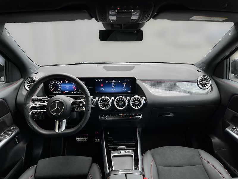 Mercedes-Benz GLA 200 d AMG Night - fotka 14 z 21