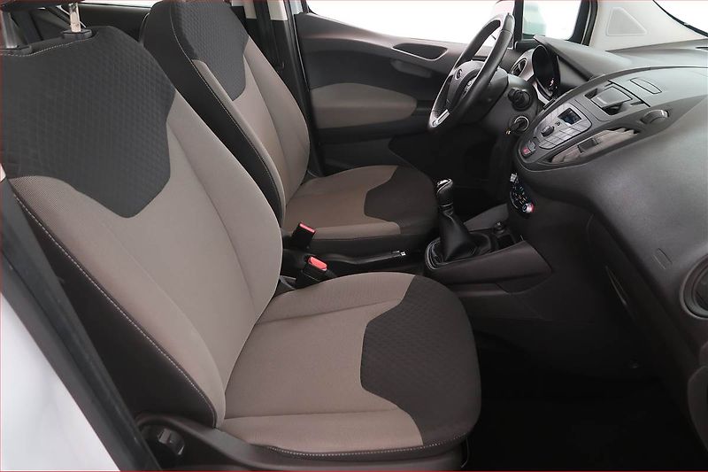 Ford Tourneo Courier (2017) 1.0 EcoBoost, 5Míst, ČR - fotka 9 z 16