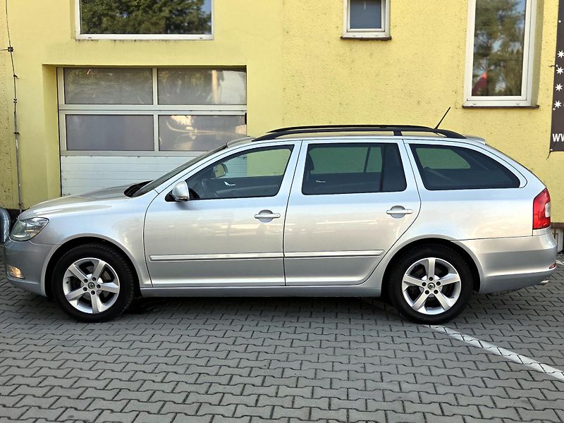Škoda Octavia 1,4TSi 1.maj, rozvody, xenony  - fotka 10 z 43