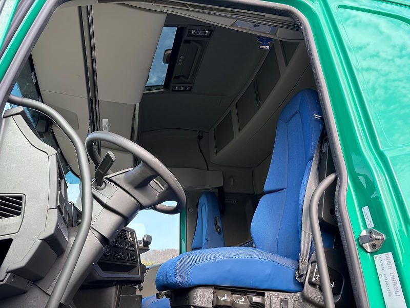 Volvo FH FH 500 I-SAVE NAVI TOP STAV - fotka 10 z 19