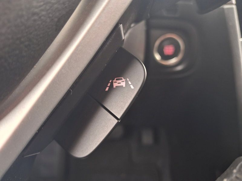 Suzuki Vitara (2024) Premium Hybrid Automat - fotka 20 z 35