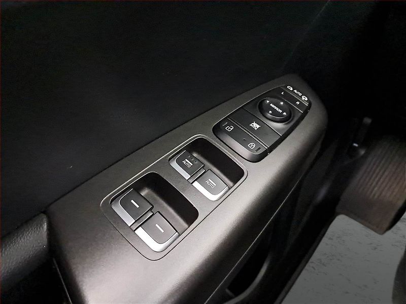 Kia Sportage (2019) 1.6 T-GDI, ČR,1.maj - fotka 17 z 18