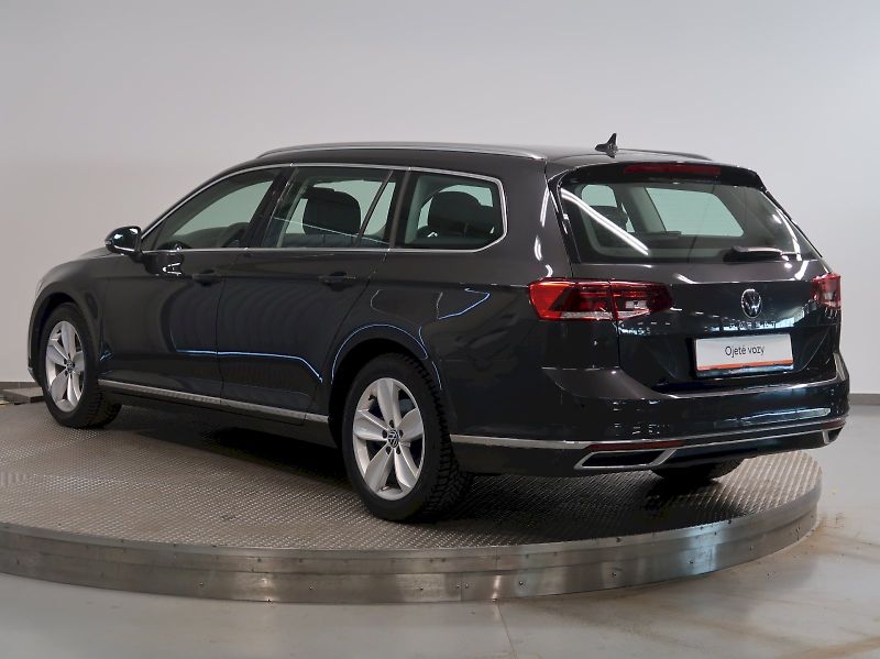 Volkswagen Passat (2022) ELEGANCE 2.0TDI EVO 110KW DSG - fotka 7 z 39