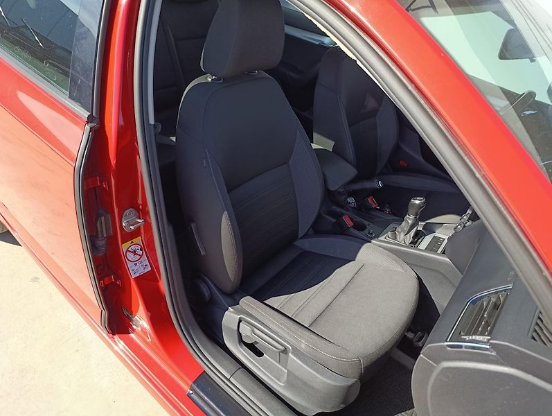 Škoda Octavia 1.6TDI 85kW ČR DPH - fotka 19 z 31