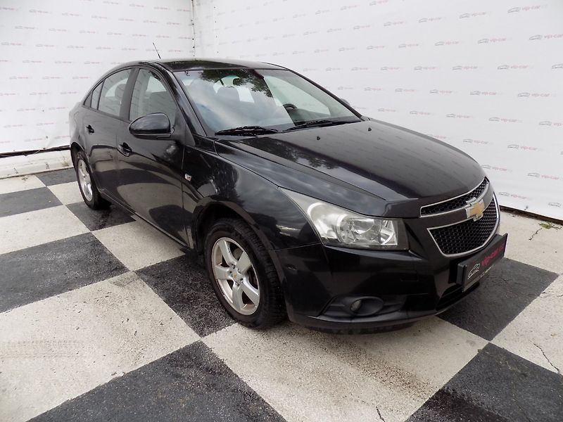 Chevrolet Cruze (2011) 1.8i/16V/Klimatizace/ČR/ - fotka 5 z 31