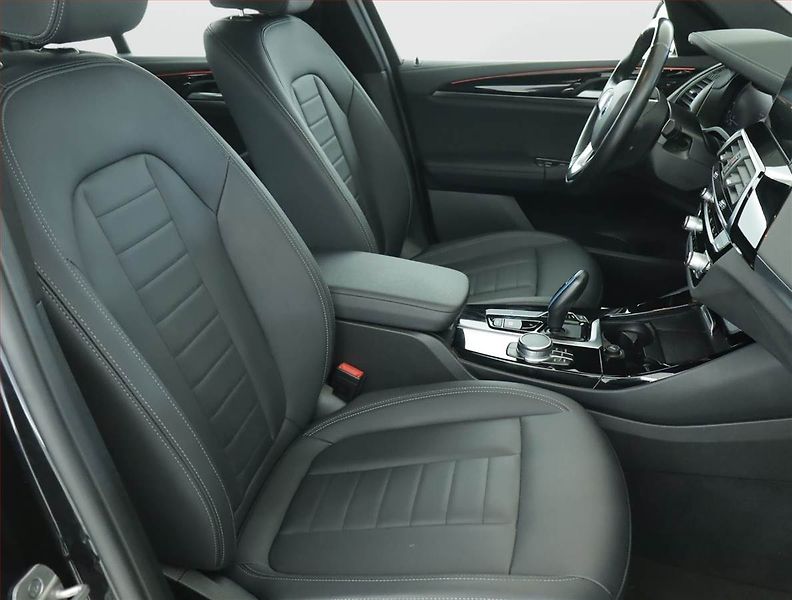 BMW iX3 (2021) 80 kWh, SoH 98% - fotka 9 z 25