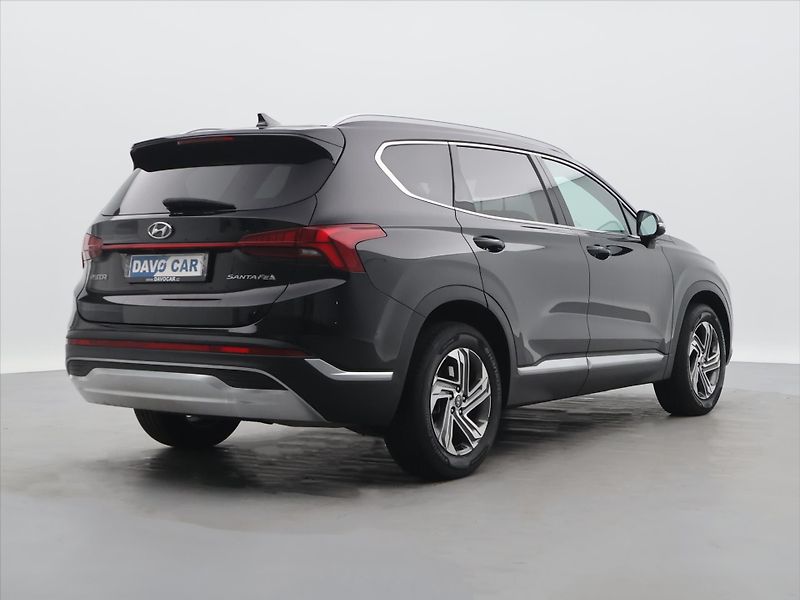 Hyundai Santa Fe 2,2 CRDi Smart DCT 142kW - fotka 7 z 36