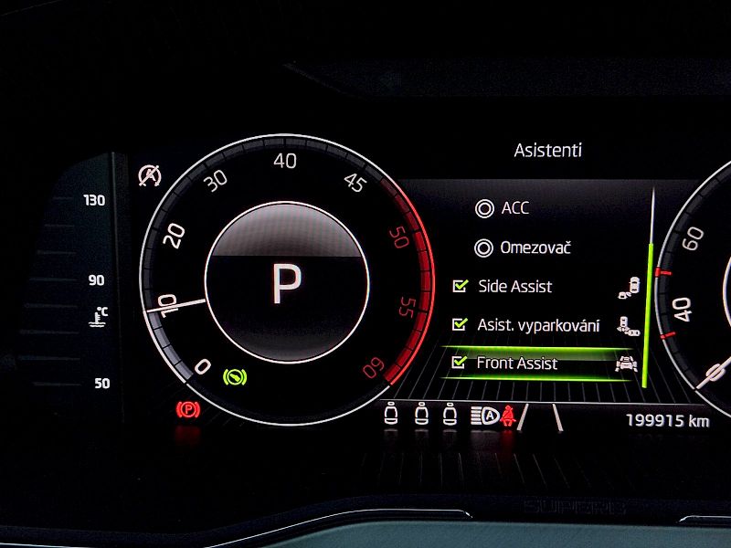 Škoda Superb (2020) L&K 2,0 Tdi 147 Kw 4x4 DSg - fotka 10 z 46