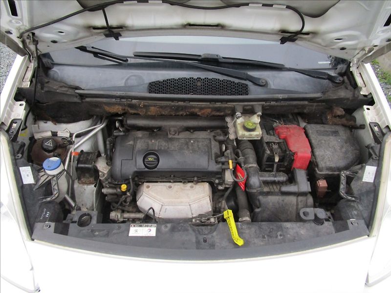 Peugeot Partner Tepee 1.6VTi  Klima - fotka 35 z 38