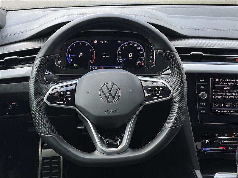 Volkswagen Arteon 2,0 TSI DSG R-Line Kamera - fotka 8 z 24