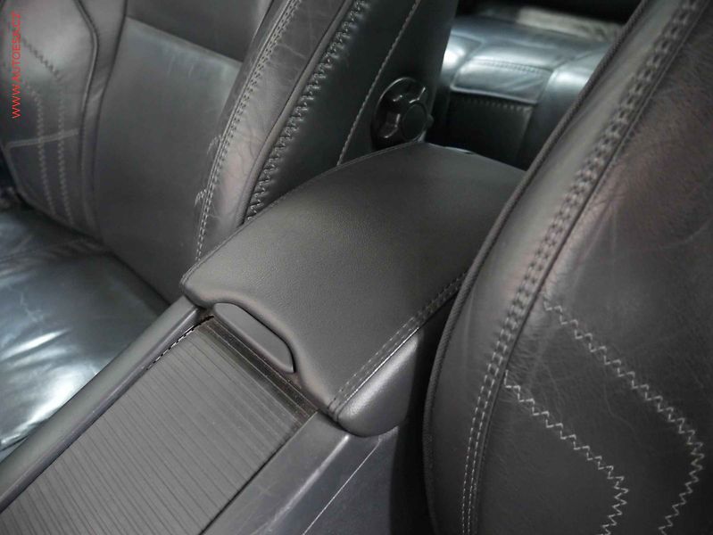 Volvo XC60 (2012) 2.4 D 4x4, 1.maj,ČR, Xenon - fotka 16 z 17