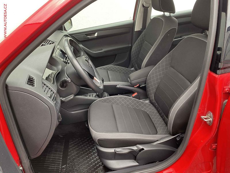 Škoda Fabia (2019) 1.0 TSI, ČR, servis.kniha, AC - fotka 9 z 16