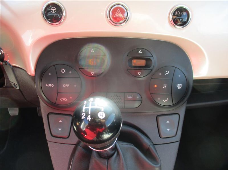 Fiat 500C 1,2 i, aut.klima,servis,Cabrio - fotka 15 z 27